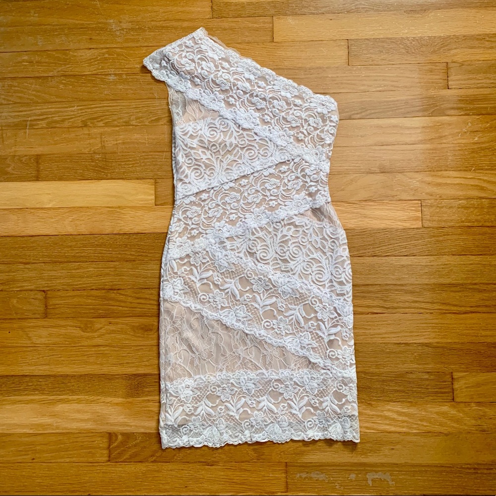 Lace one shoulder dress